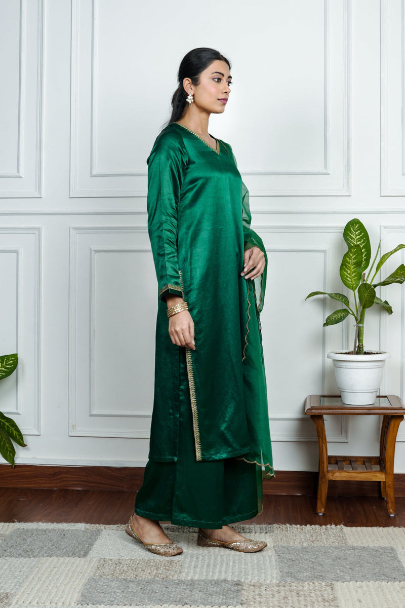 Green Gajji Silk Embroidered Kurta Set With Dupatta