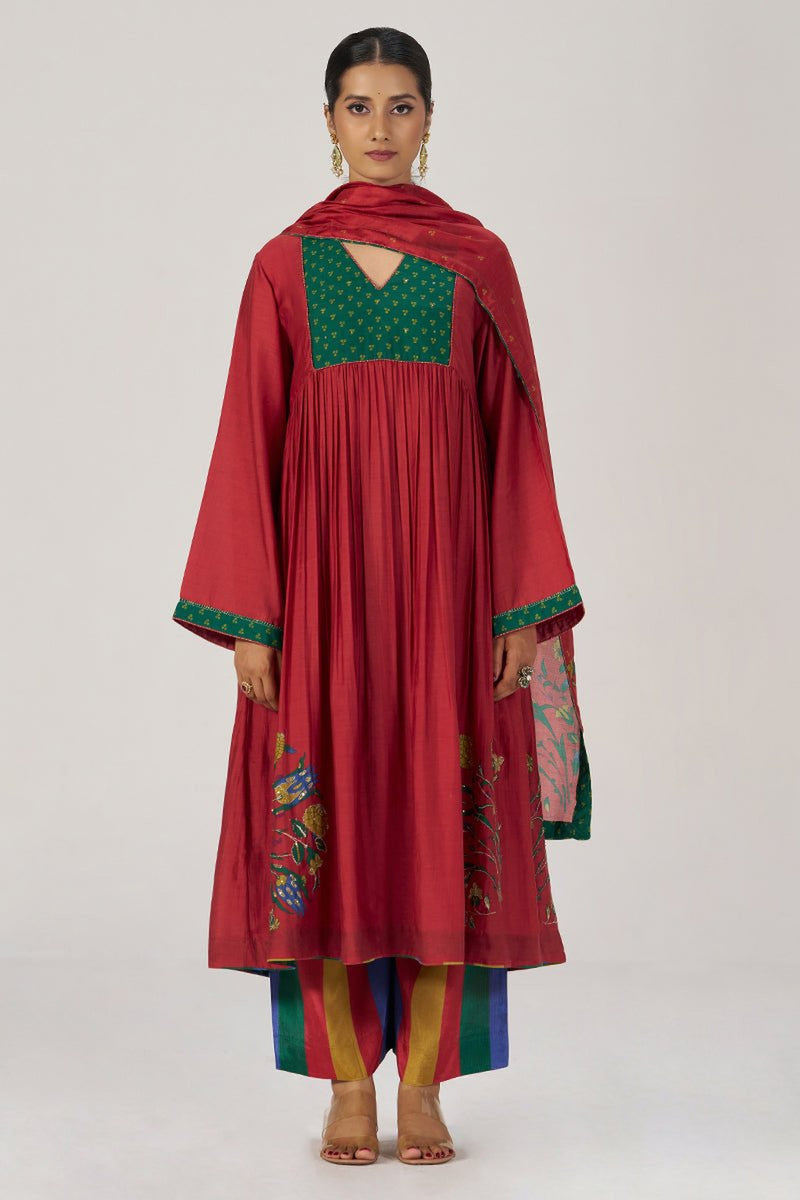 Tango Red and Green Festive Print Kurta Set