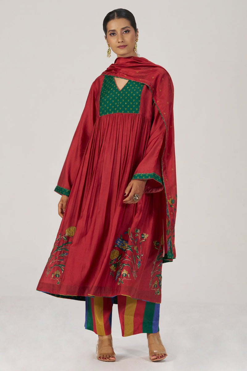 Tango Red and Green Festive Print Kurta Set