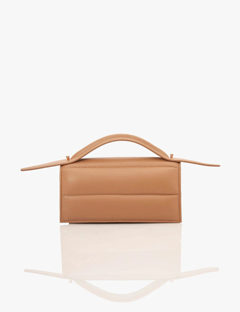 The OH V Paparazzi in Sand