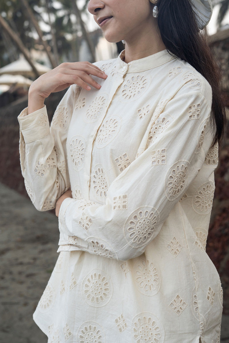 Tori Embroidered set